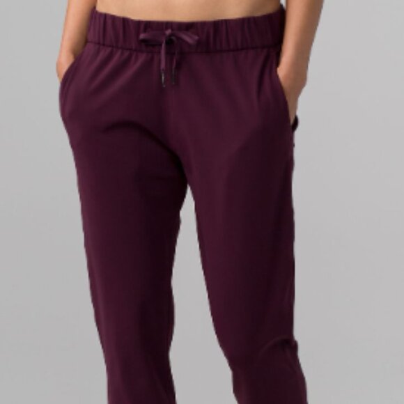 Lululemon On the Fly Pant 28" - Picture 1 of 6